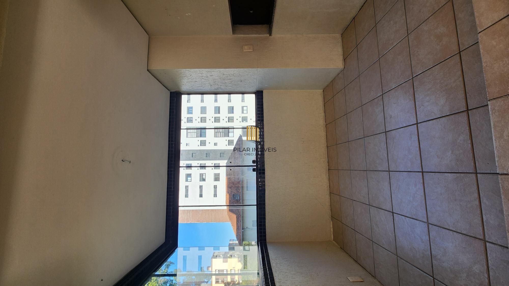 Apartamento de 3 dormitórios na Eça de Queiroz