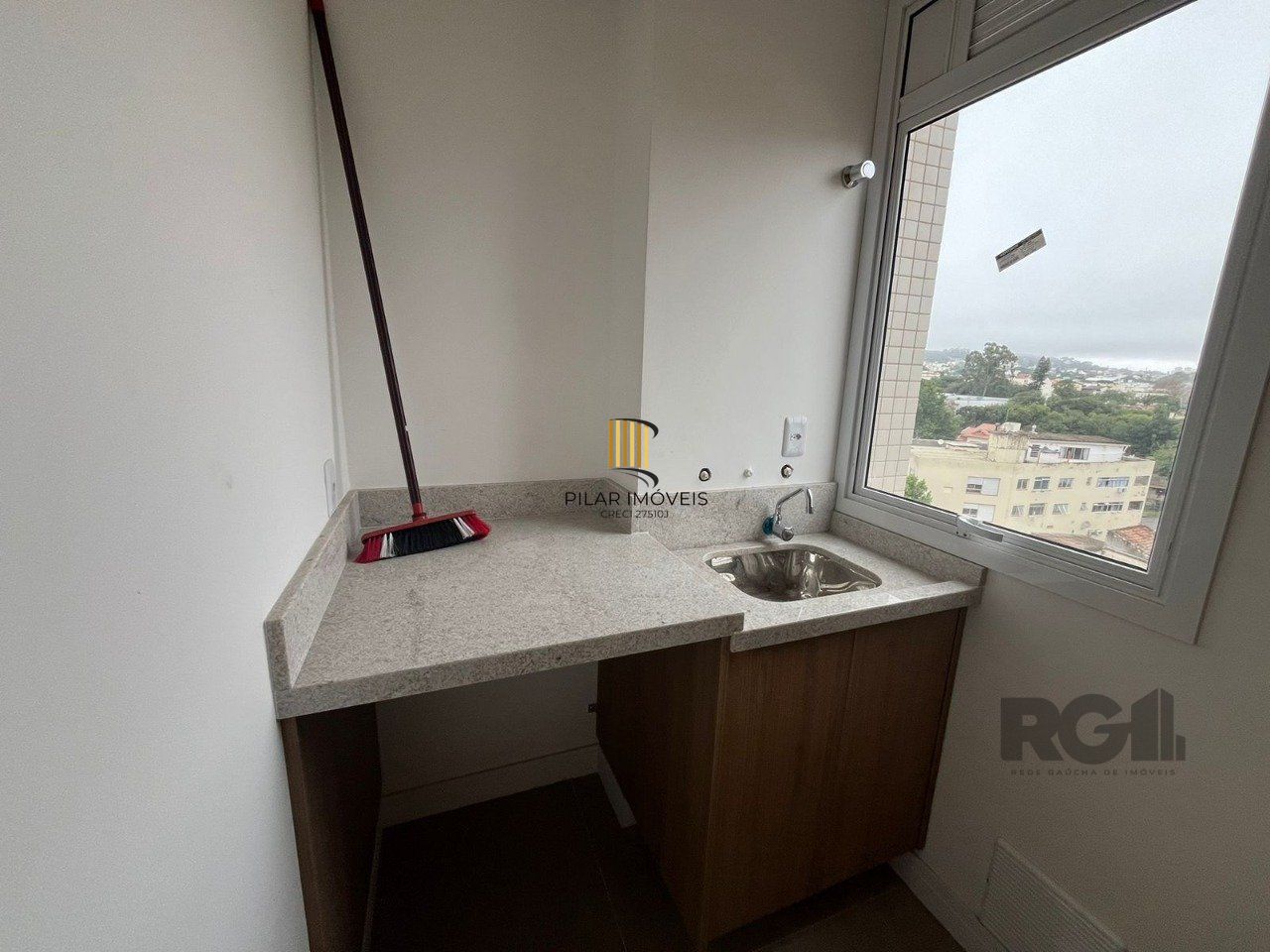 Apartamento de 02 Dormitórios 02 Vagas Bairro Tristeza