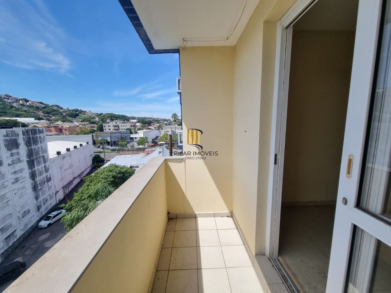 Apt 2 Dormitórios Sacada Bairro Cavalhada