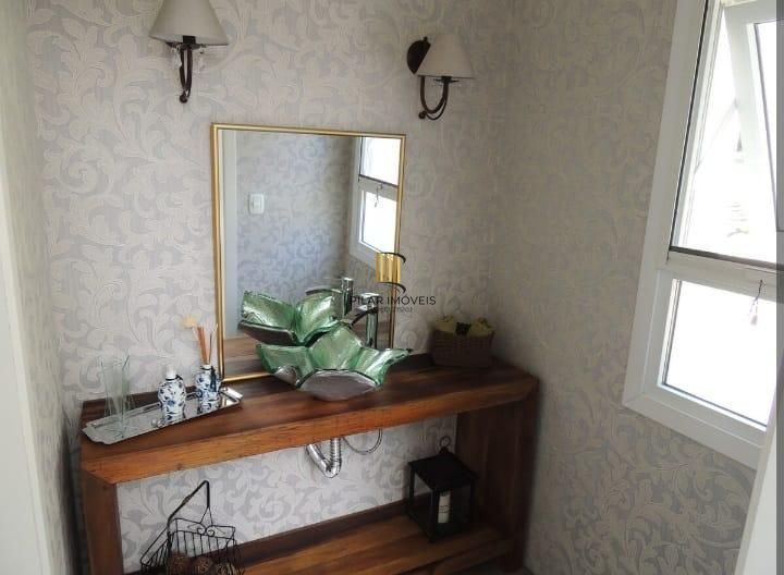 CASA COM PISCINA INDOOR NO CONDOMÍNIO VIVENDAS DA SERRA – CANELA/RS