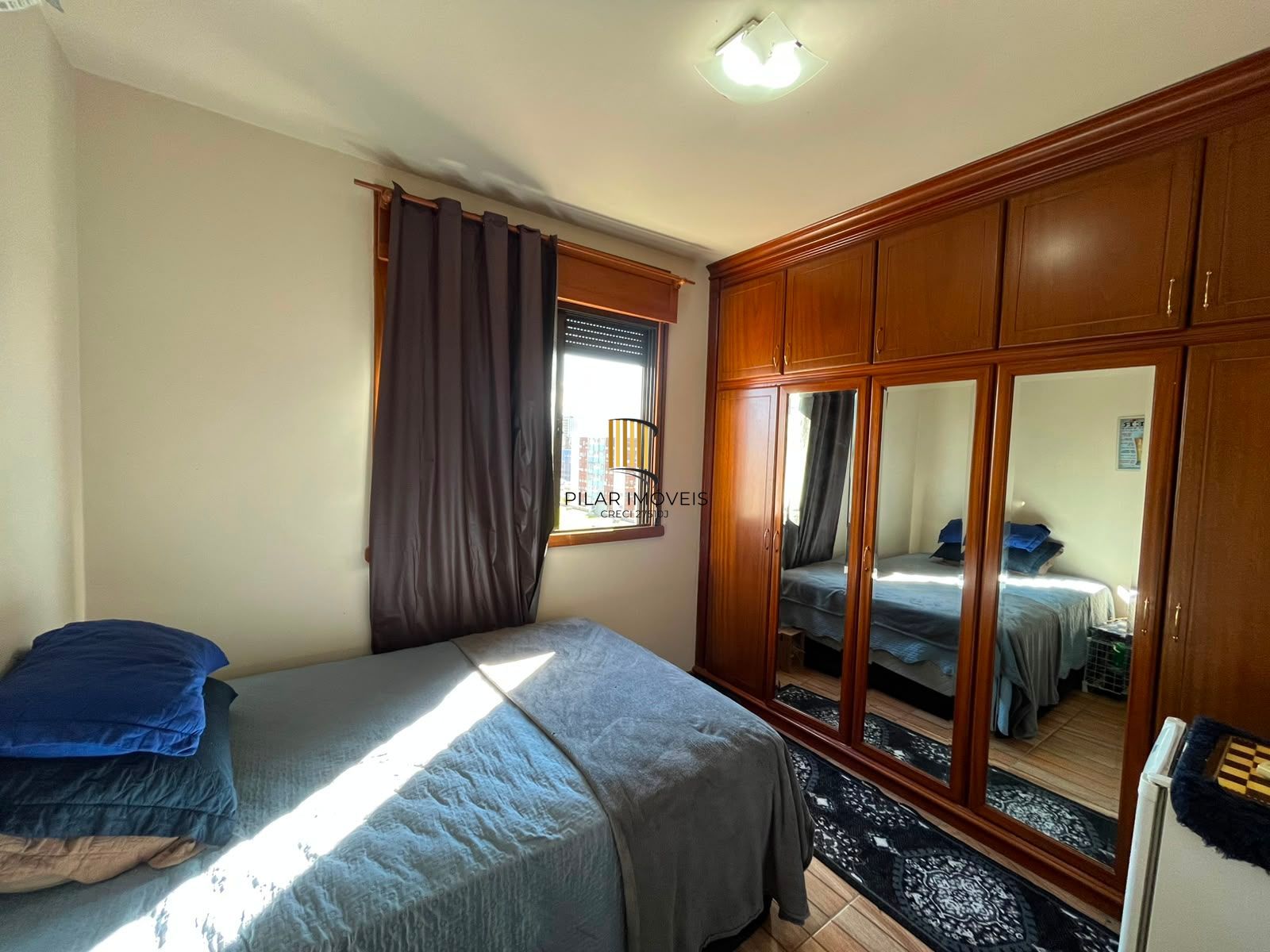 Apartamanto a venda no Menino Deus com 3 quartos e sacada