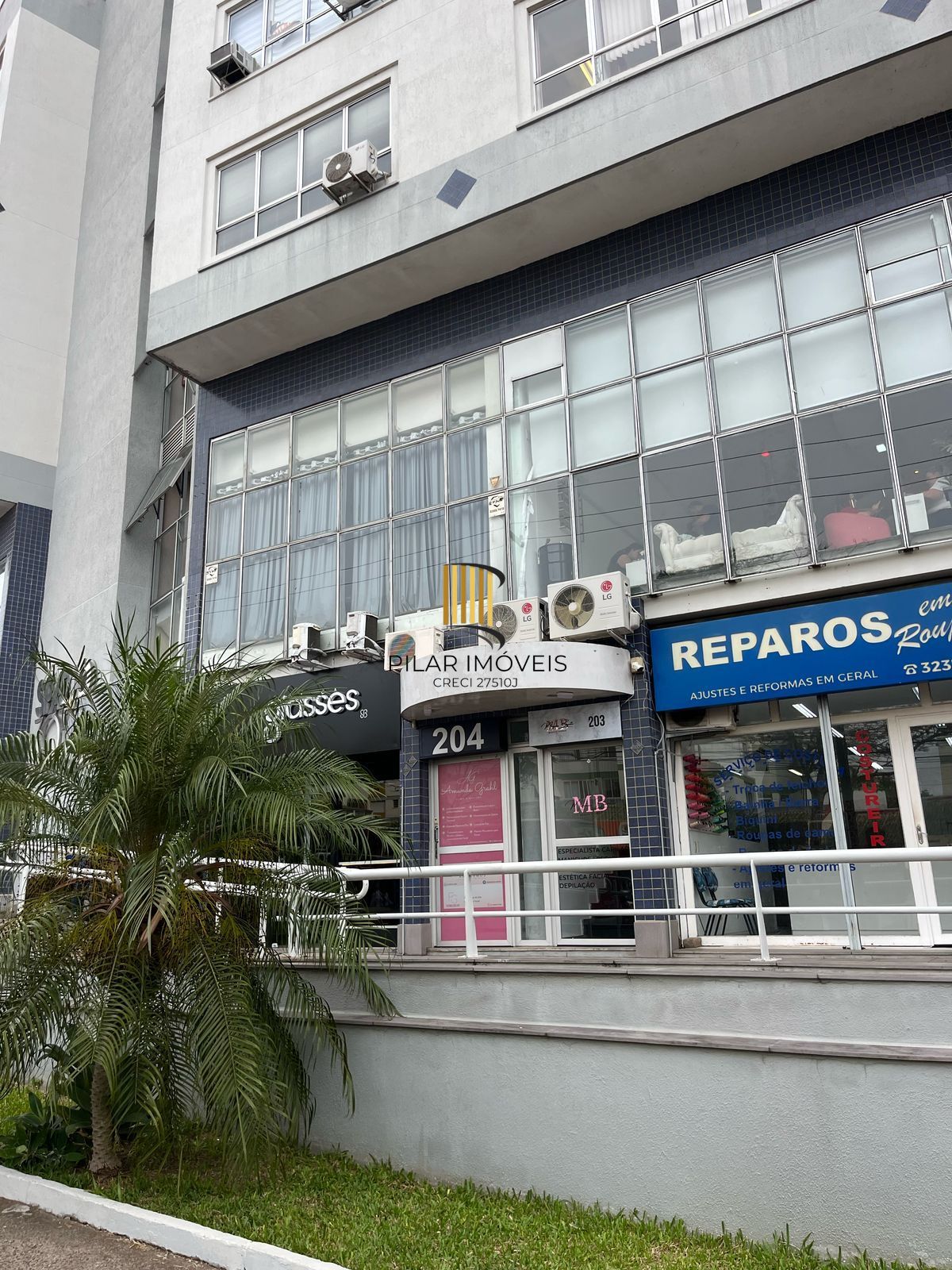 Sala para venda na Tristeza prédio Spazzio