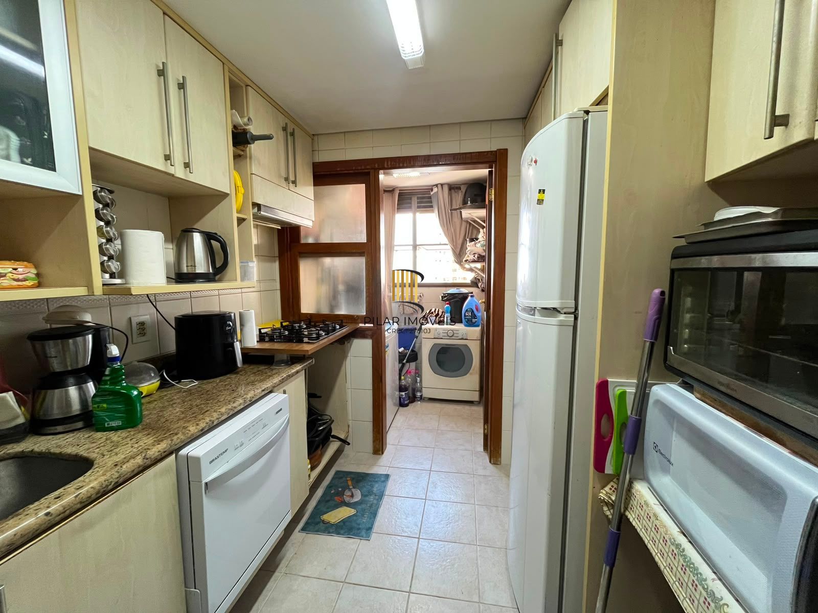Apartamanto a venda no Menino Deus com 3 quartos e sacada