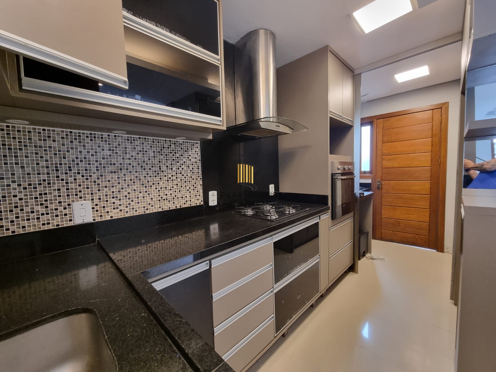 Casa 3 Dormitórios / Pátio com Churrasqueira / Jardins do Prado