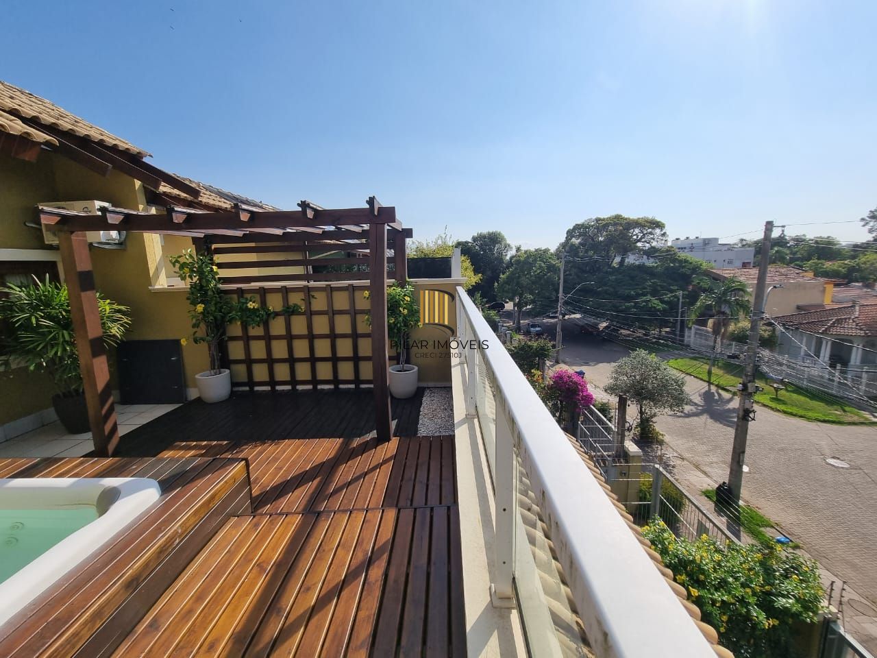 Casa com 3 Dormitórios - Bairro Assunção - Próximo ao Guaíba