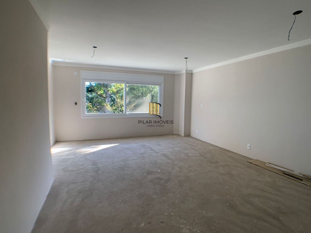 Casa Condominio para Venda - 343m², 3 dormitórios, sendo 3 suites, 2 vagas - Tristeza