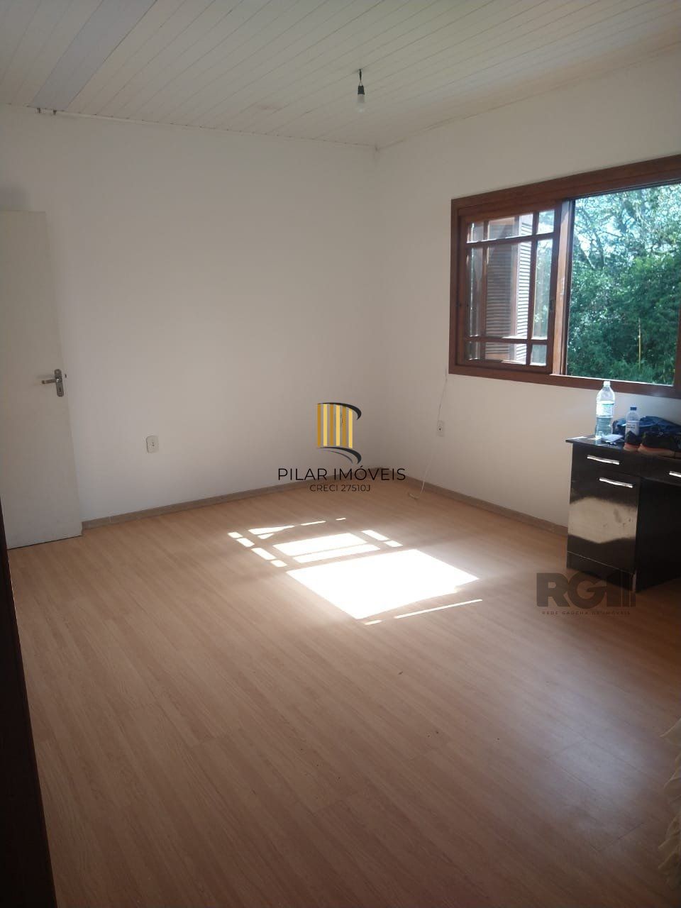 Casa Para Venda Com Amplo Pátio e Piscina