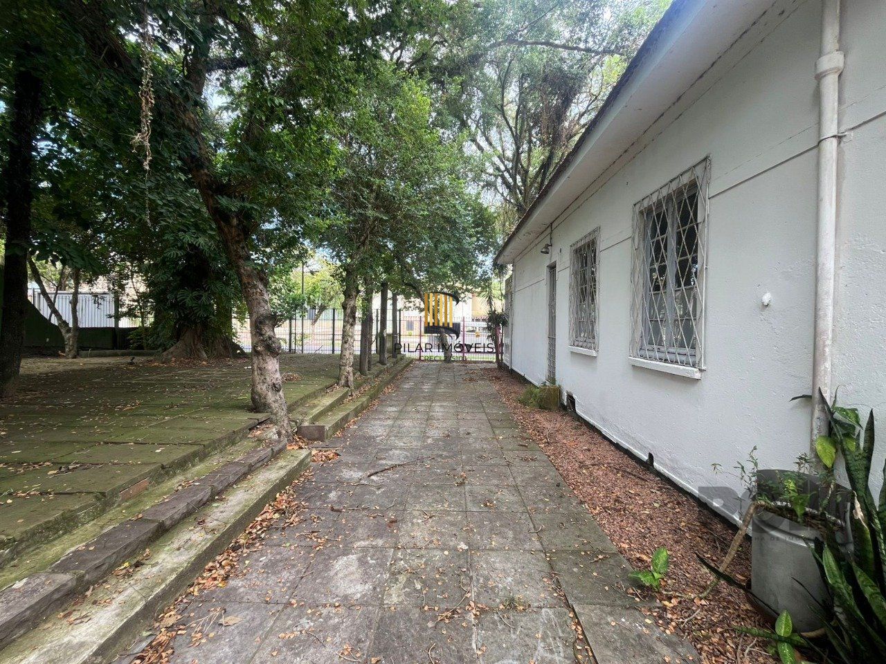 Terreno de Esquina com 776M Rua Dr Barcelos