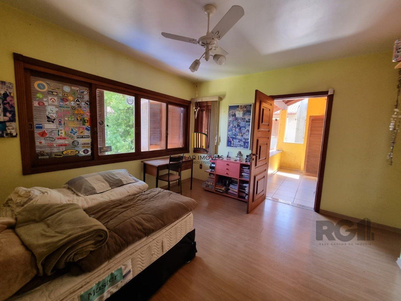 Casa com 4 Dormitórios / Piscina / Terraço / Bairro Ipanema