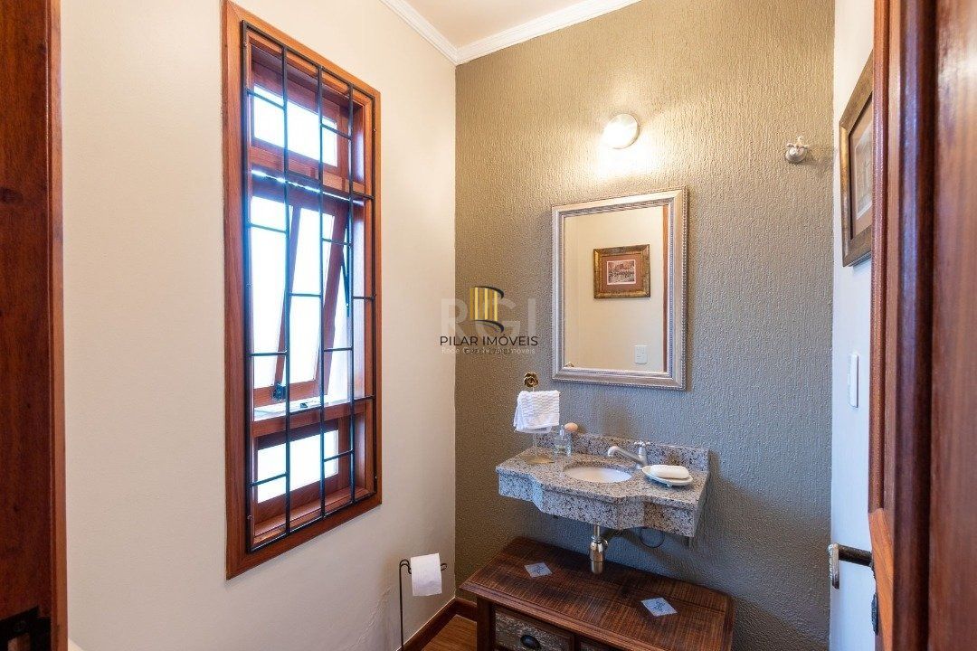 Casa a venda em condominio no bairro Jardim Isabel