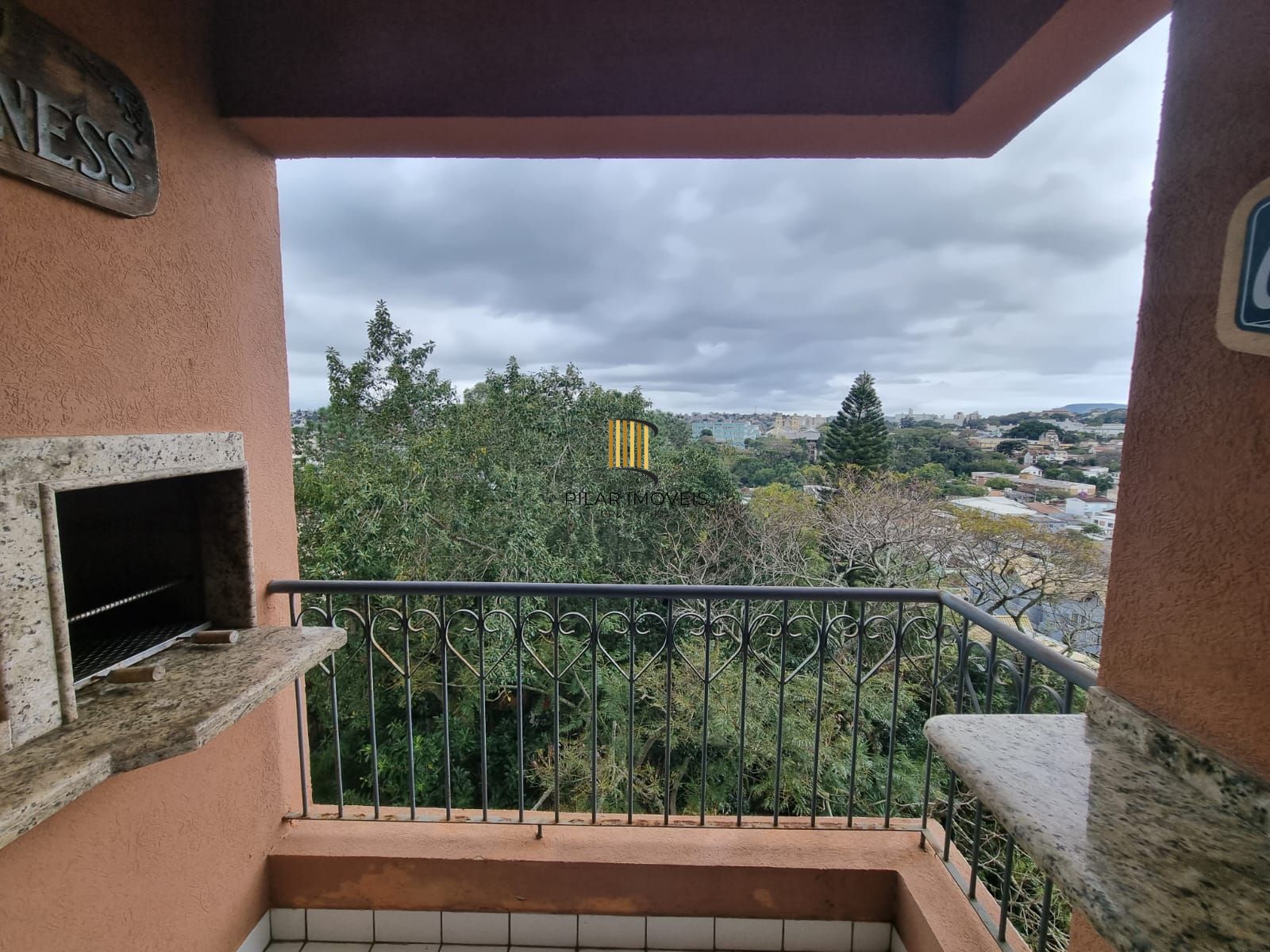 Apartamento 3 Dormitórios C Sacada e Churrasqueira