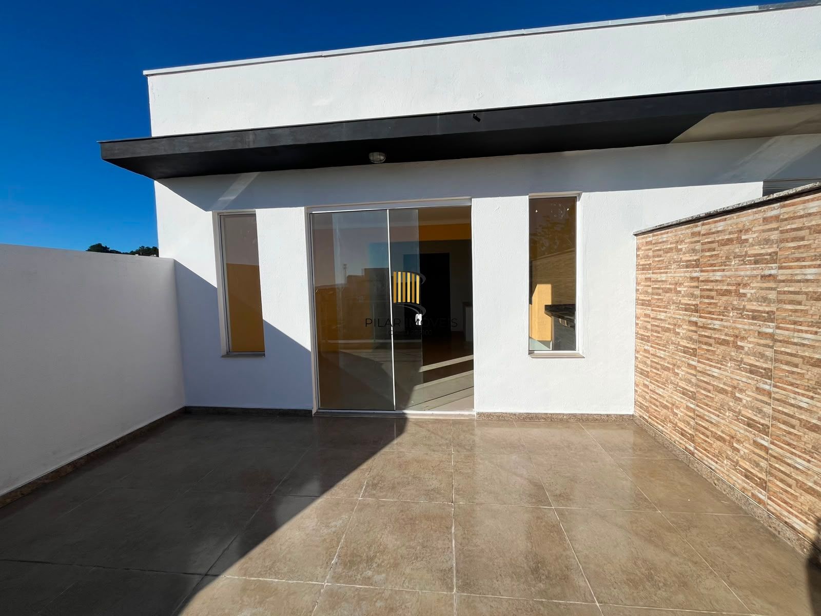 casa a venda no caminho do sol de 3 quartos