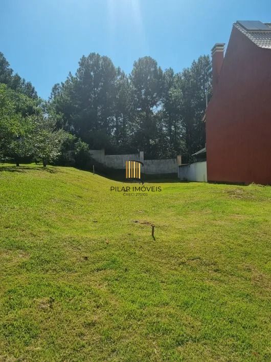 Terreno com 330m² no Condomínio Mountain Ville