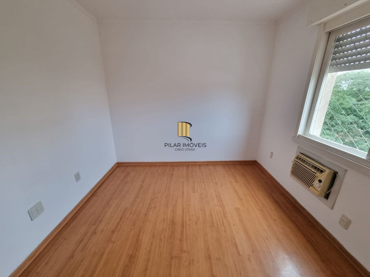 Apartamento 02 Dormitórios e 01 Vaga Próximo a Avenida Ipiranga