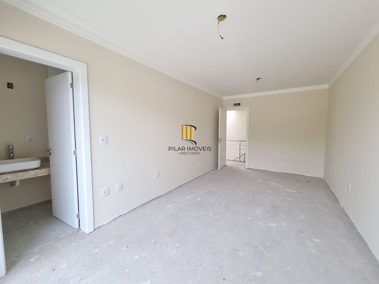 Sobrado com 145m² privativos e 03 Dormitórios No Lagos de Nova Ipanema