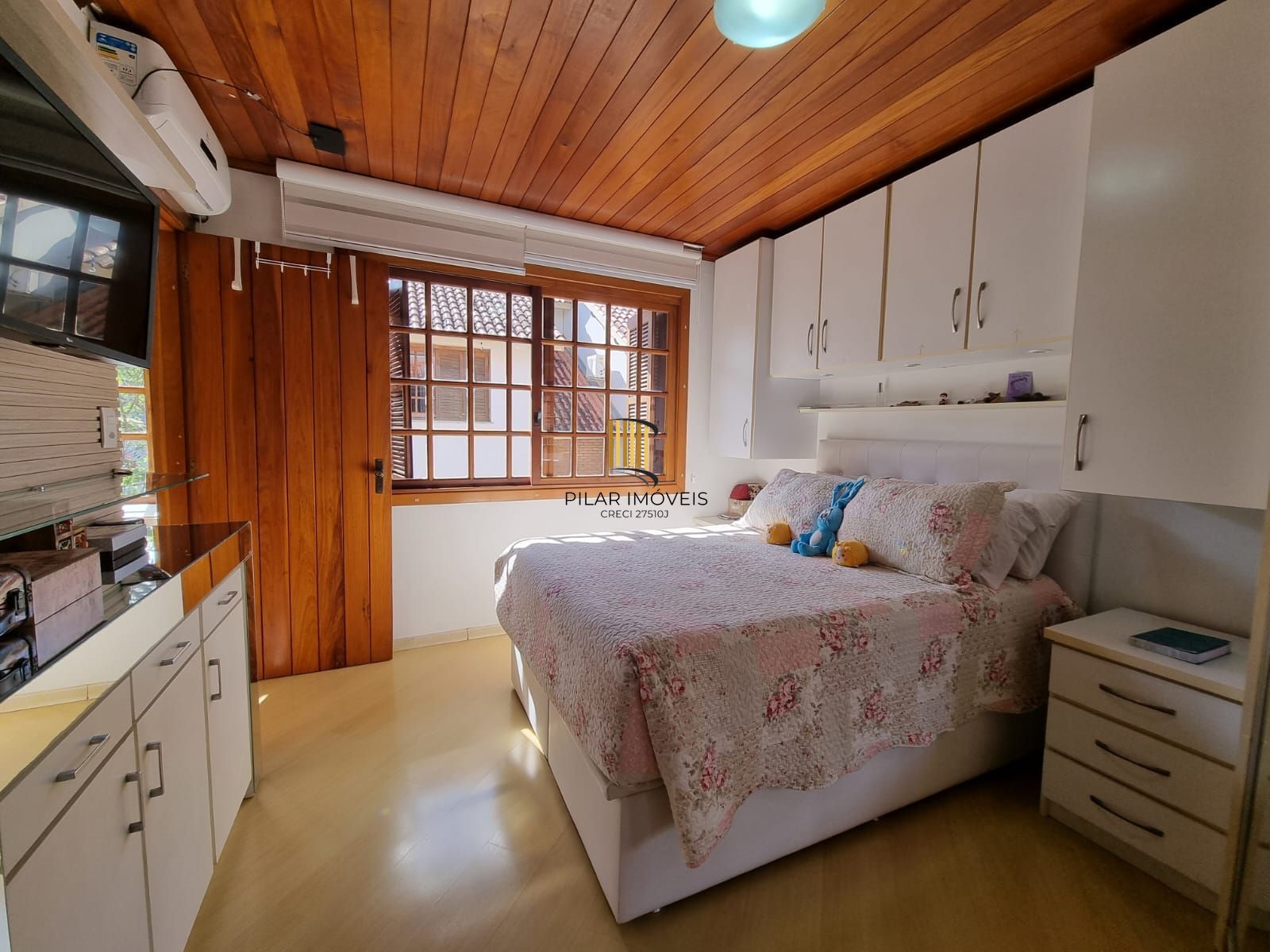 Casa de 3 Dormitórios em Condomínio Fechado Infra Completa