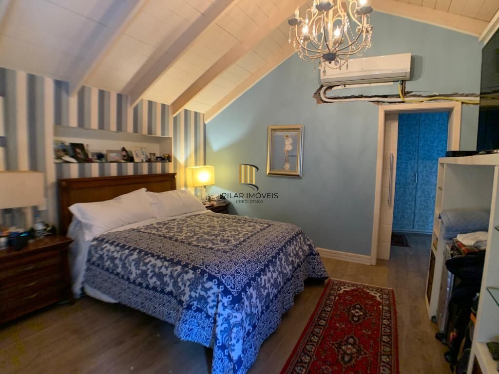 Casa para Venda - 420m², 3 dormitórios, sendo 1 suites, Ipanema