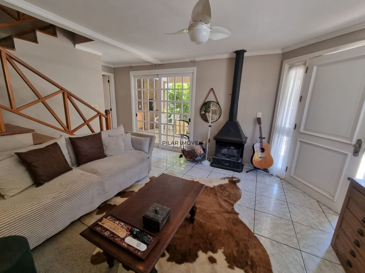 Casa para Venda - 189.4m², 4 dormitórios, sendo 1 suites, 2 vagas - Jardim Isabel