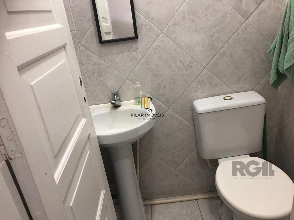 VENDE EXCELENTE CONJUNTO COMERCIAL NO CORAÇÃO DO CENTRO HISTÓRICO