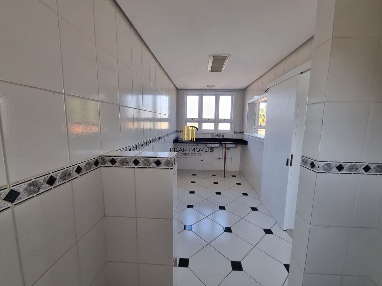 Apartamento 2 Dormitórios com Sacada Ipanema