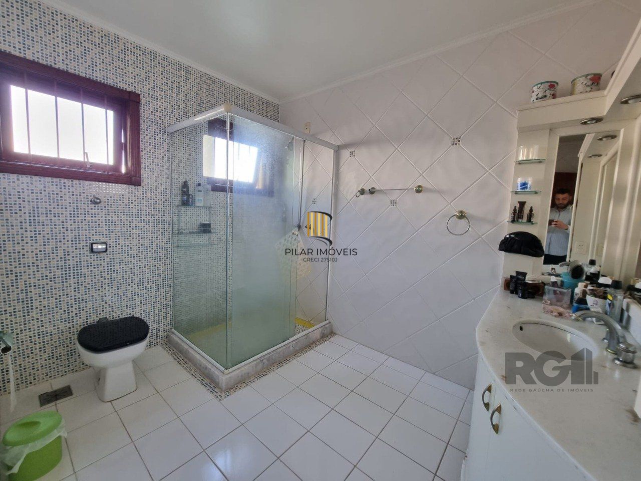 Casa com 4 Dormitórios / Piscina / Terraço / Bairro Ipanema