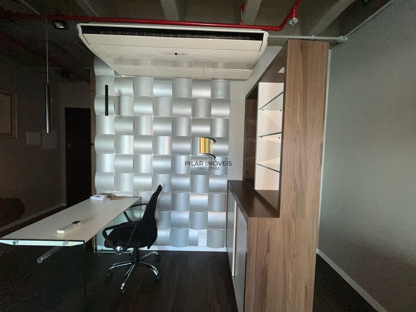 Sala mobiliada no Diamond Tower