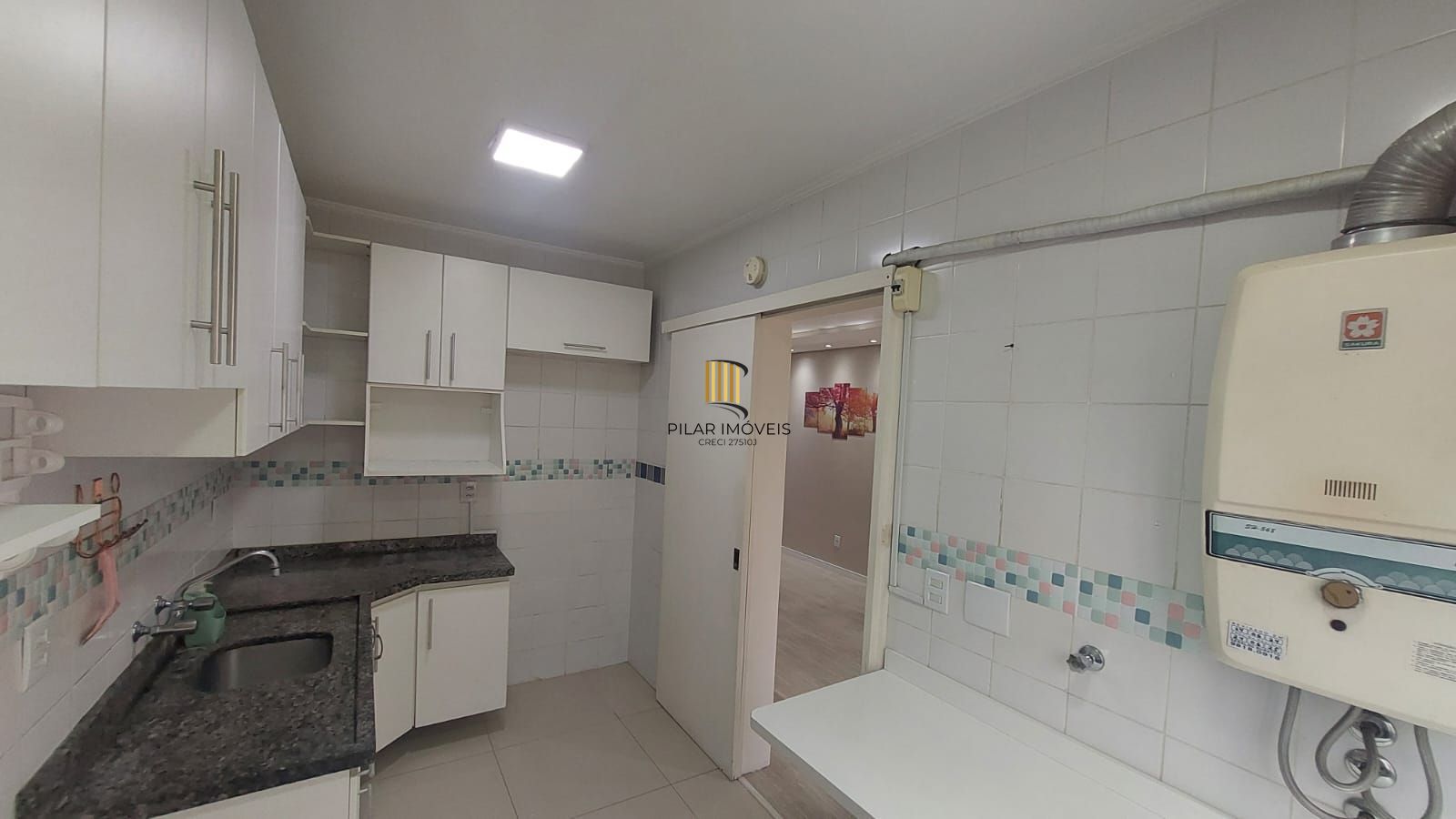 2 QUARTOS, SACADA COM CHURRASQUEIRA - ELEVADOR - CAVALHADA - PORTO ALEGRE - RS