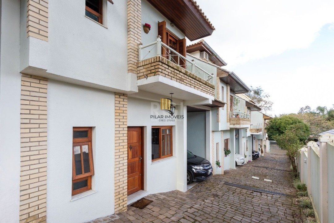 Casa a venda em condominio no bairro Jardim Isabel
