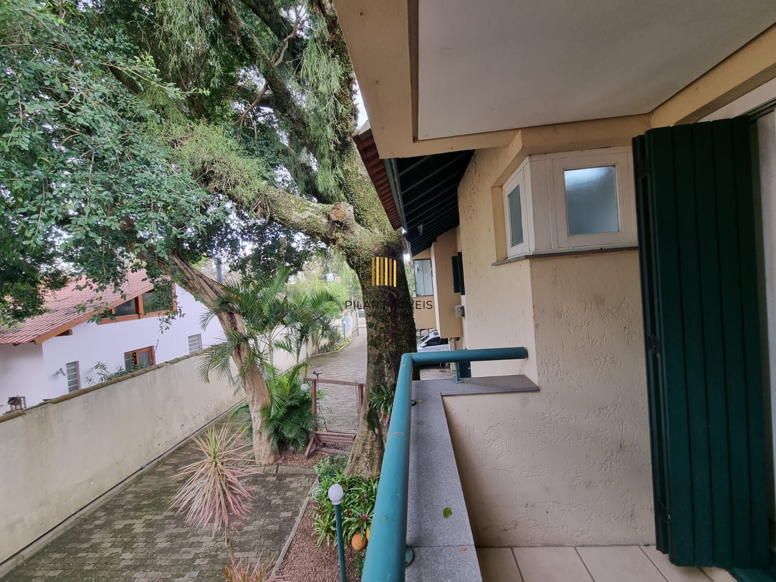 Casa em Condomínio 3 Suítes / Bairro Ipanema