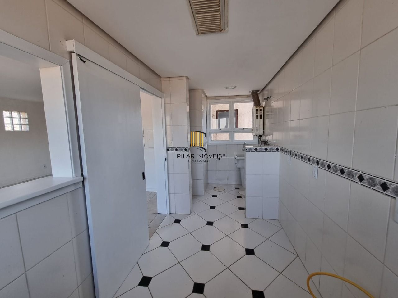 Apartamento 2 Dormitórios com Sacada Ipanema