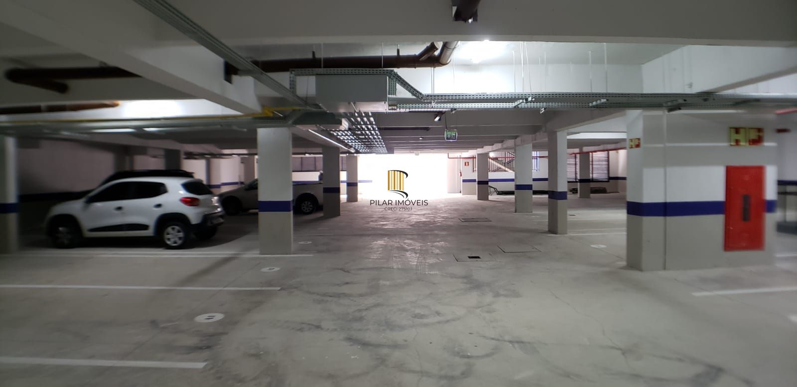 Apartamento para Venda - 101m², 3 dormitórios, sendo 3 suites, 2 vagas - Menino Deus