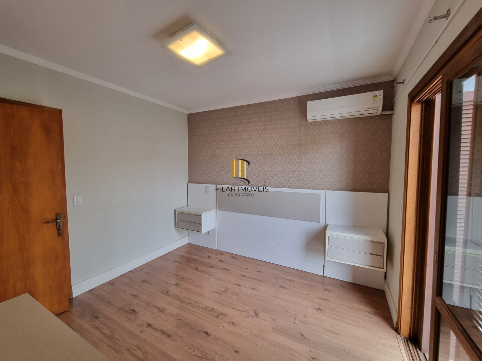 Casa 3 Dormitórios / Pátio com Churrasqueira / Jardins do Prado