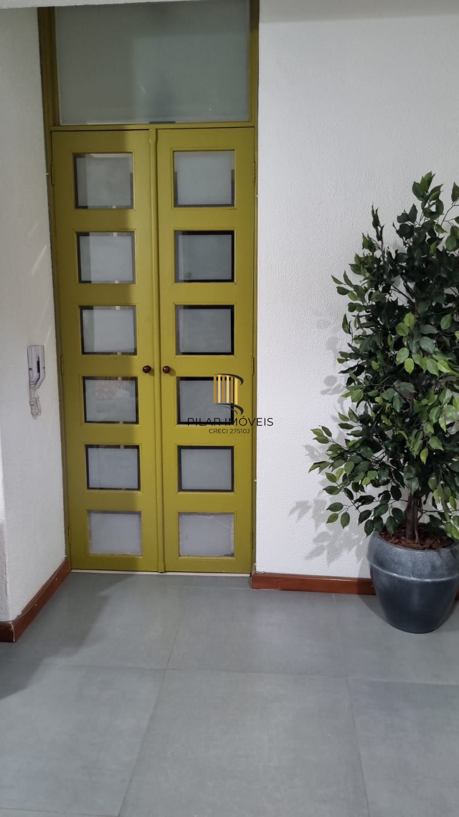 APARTAMENTO 2 DOMIRTÓRIOS - 1 VAGA - ELEVADOR - INFRAESTRUTURA - CAVALHADA