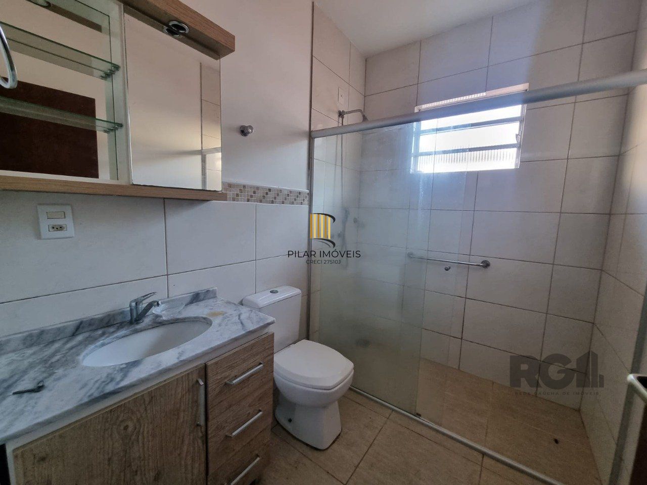 Linda Casa Bairro Ipanema 02 Dormitórios Suíte
