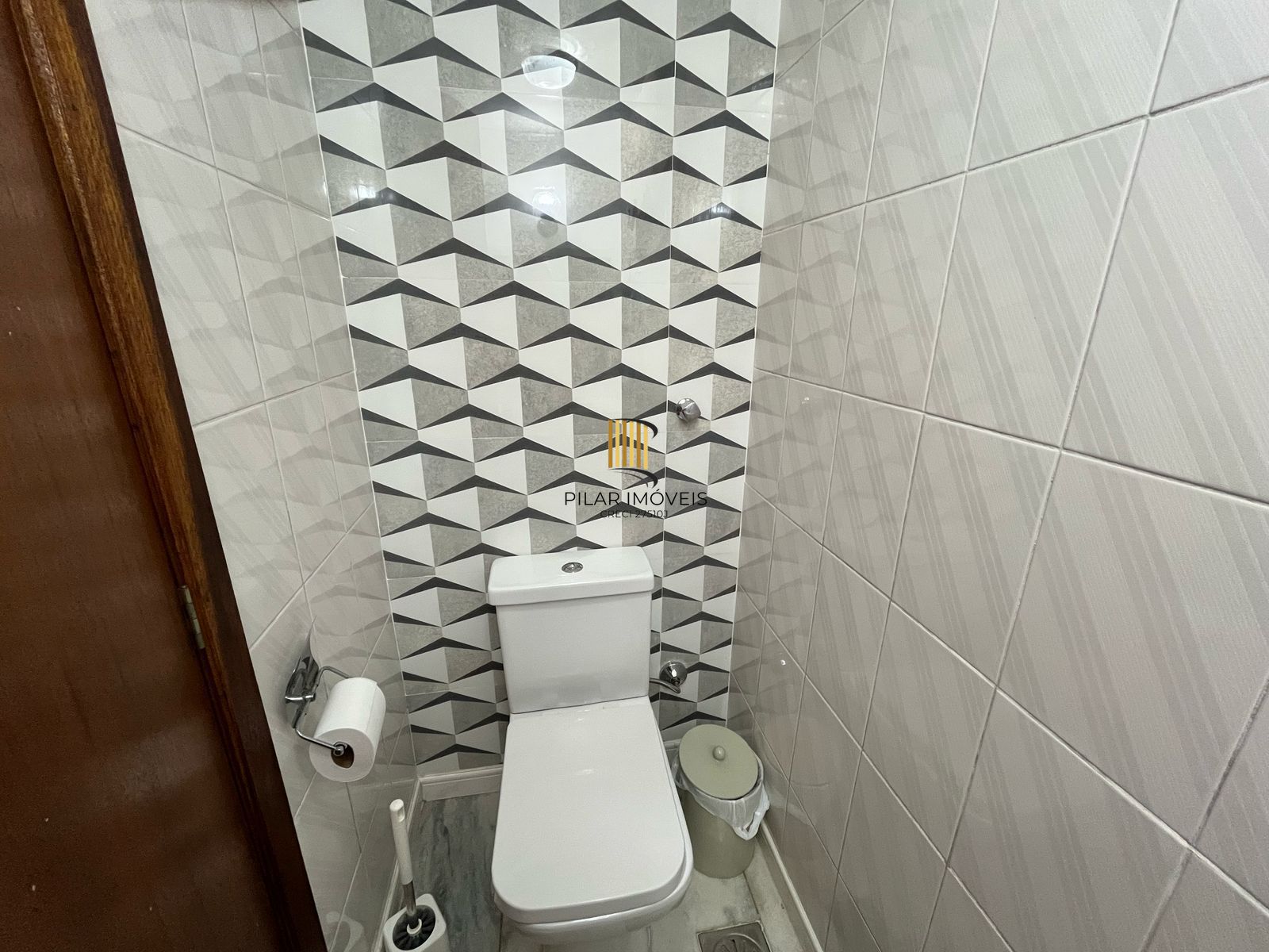 Casa com piscina a venda em Ipanema