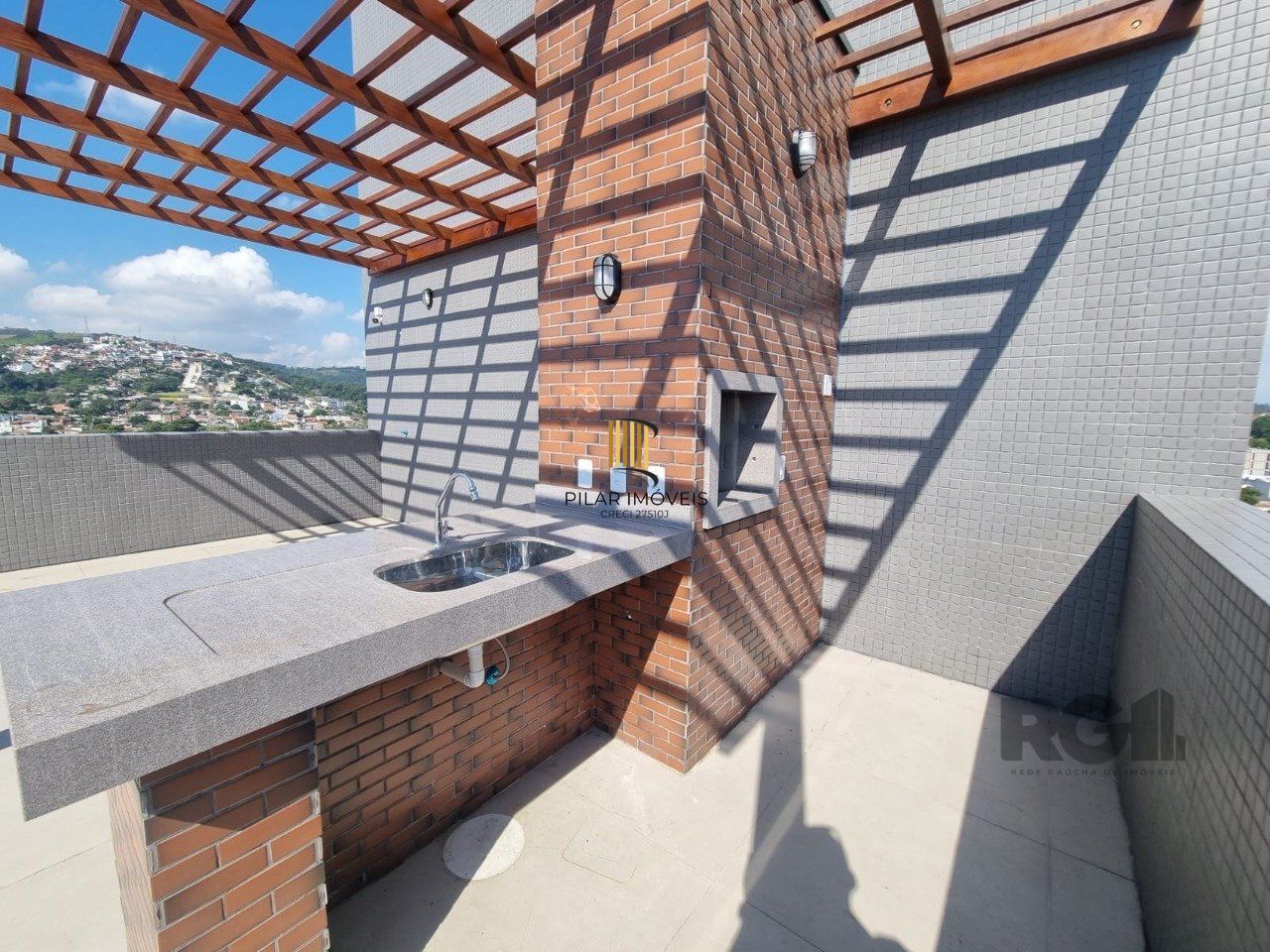 Apartamento de 02 Dormitórios 02 Vagas Bairro Tristeza