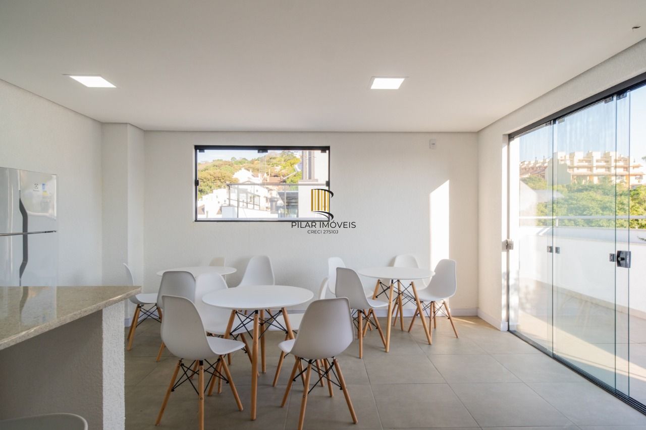 Apartamento Garden / 3 Dormitórios / Suíte / Amplo Pátio / Bairro Tristeza