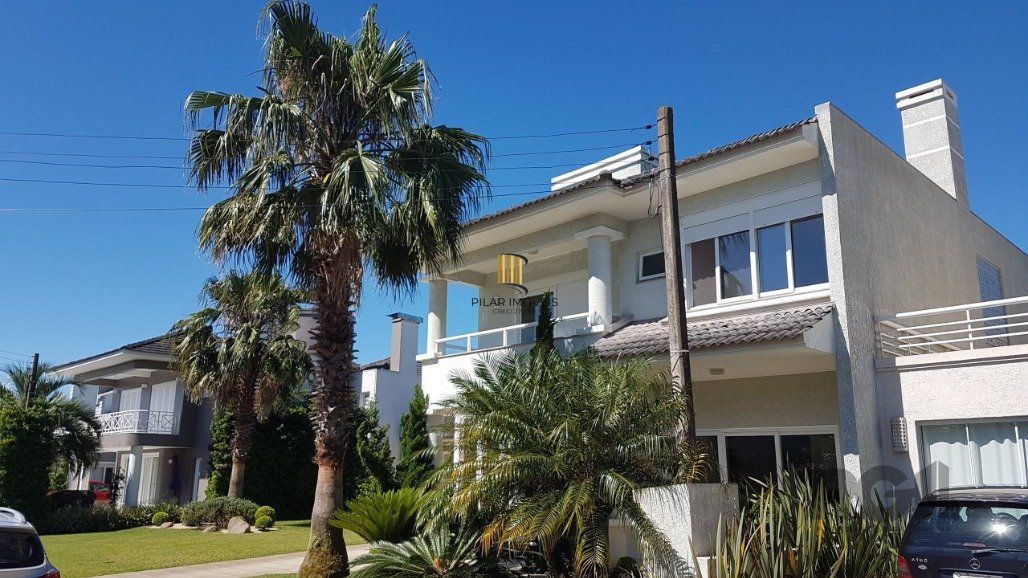 Casa para Comprar  no Condado de Capão com 5 suítes.