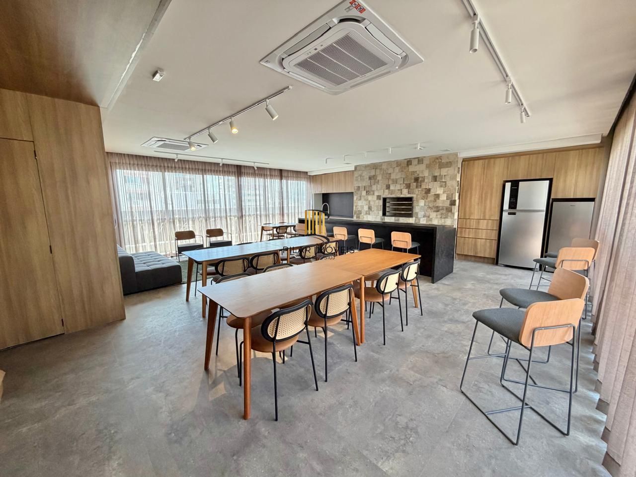 Excelente apartamento a venda no ITA123, com 2 domitórios no bairro Jardim Botânico.