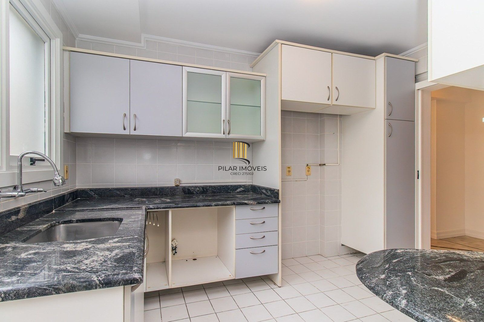 Apartamento com 118m² e 3 dormitórios, 1 suíte, 2 vagas no bairro Higienópolis