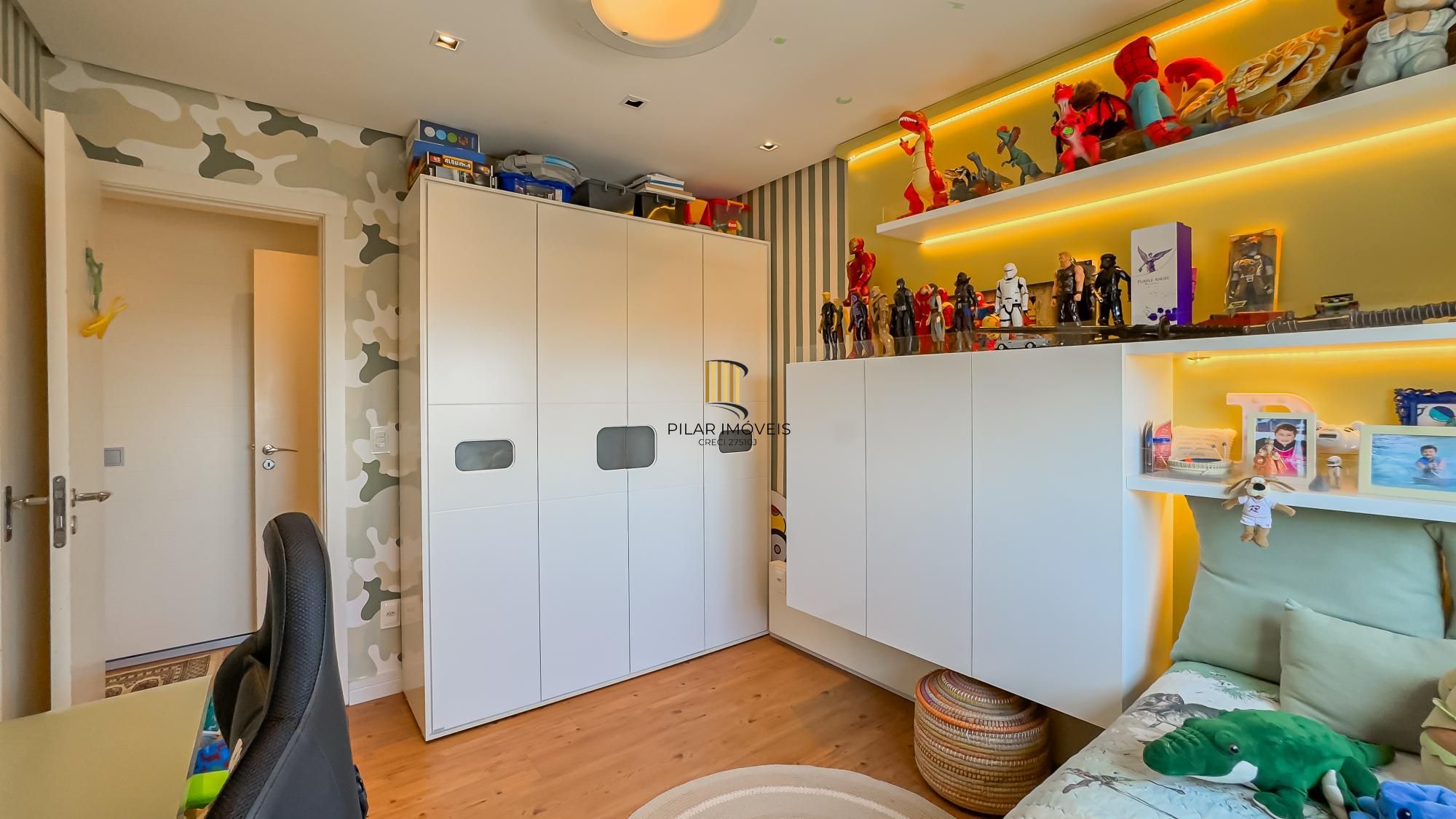 Apartamento de 3 dormitórios no bairro Mont Serrat
