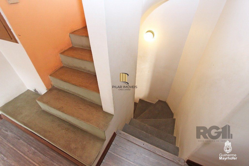 Casa de 250m² Para comprar no Bairro Mont Serrat  Por R$1.125.000,00