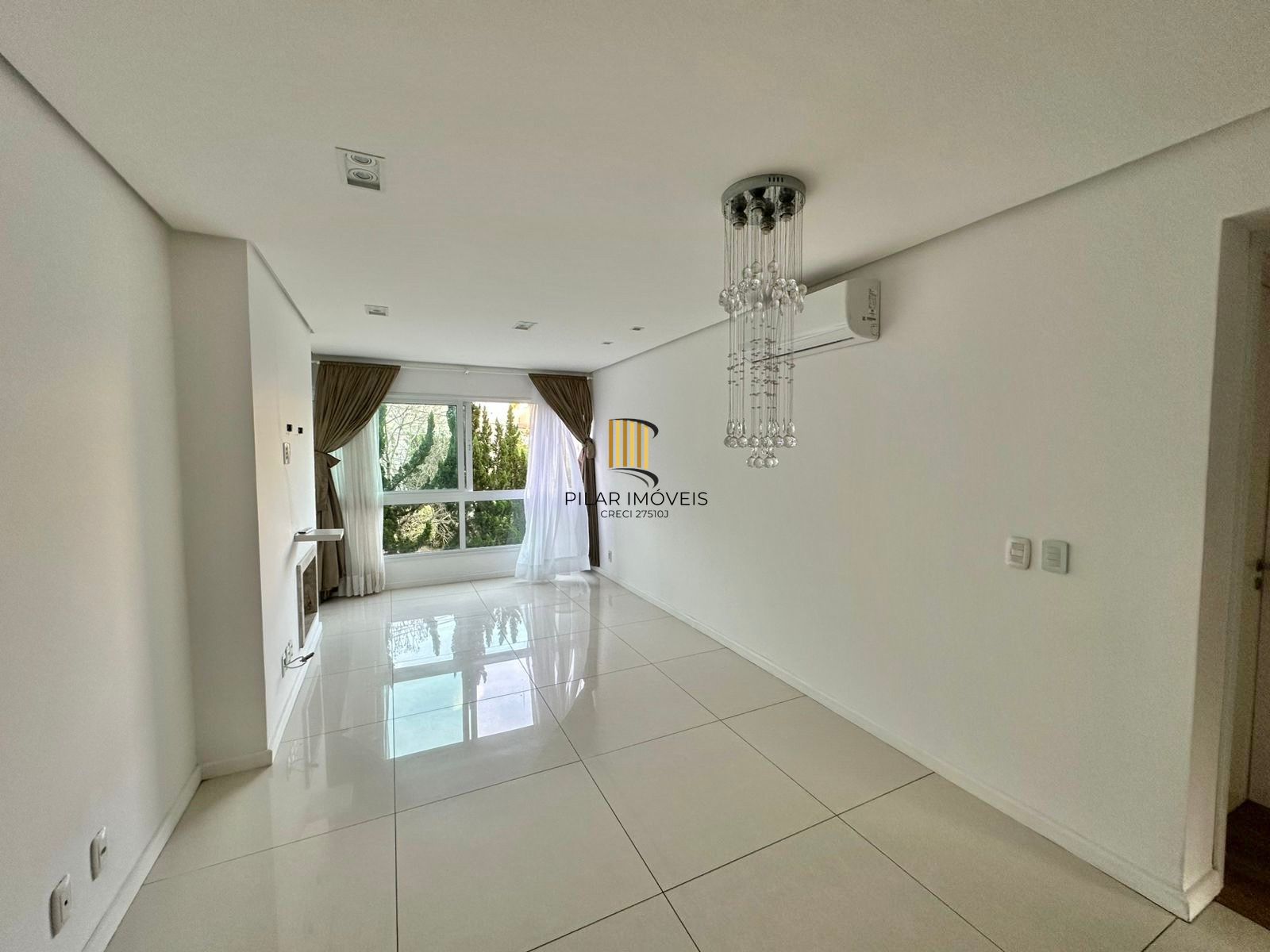 Apartamento com 2 dormitórios para comprar, 68,27 m² Chácara das Pedras - Porto Alegre/RS