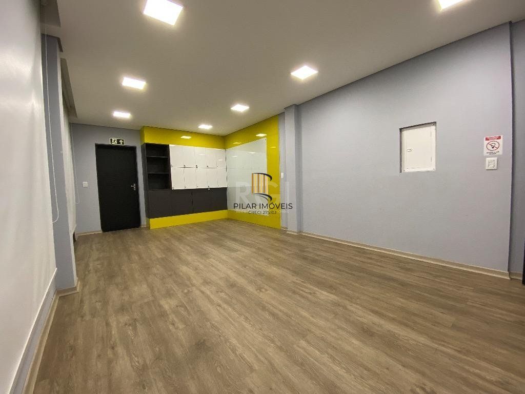 Excelente Casa Comercial Reformada Para comprar  - Partenon - Porto Alegre/RS