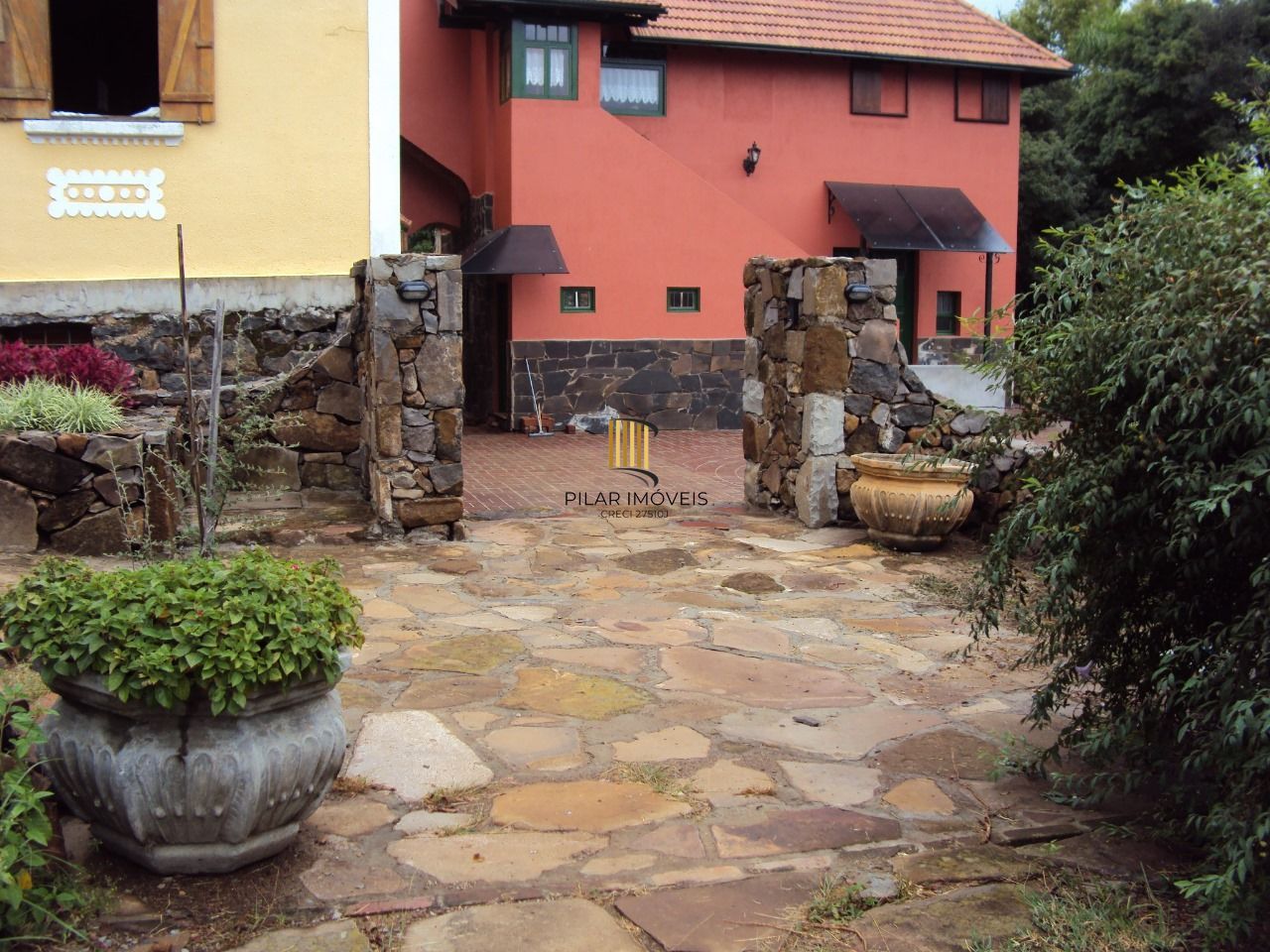 Área para comprar com casas Enxaimel em Nova Petrópolis.