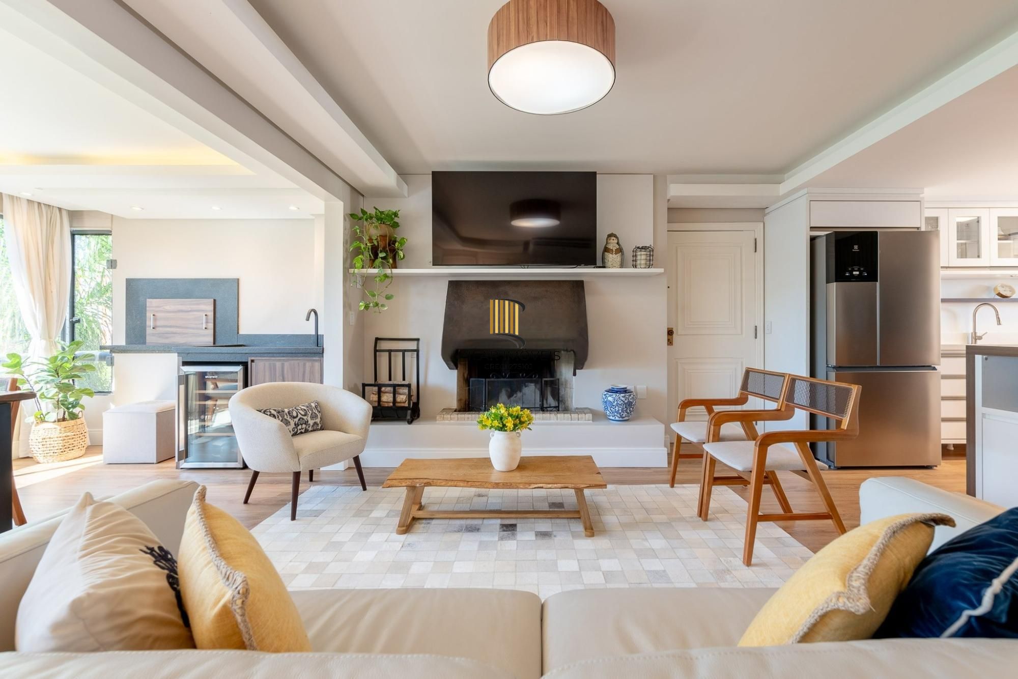 Apartamento de 3 dormitórios no bairro Mont'Serrat