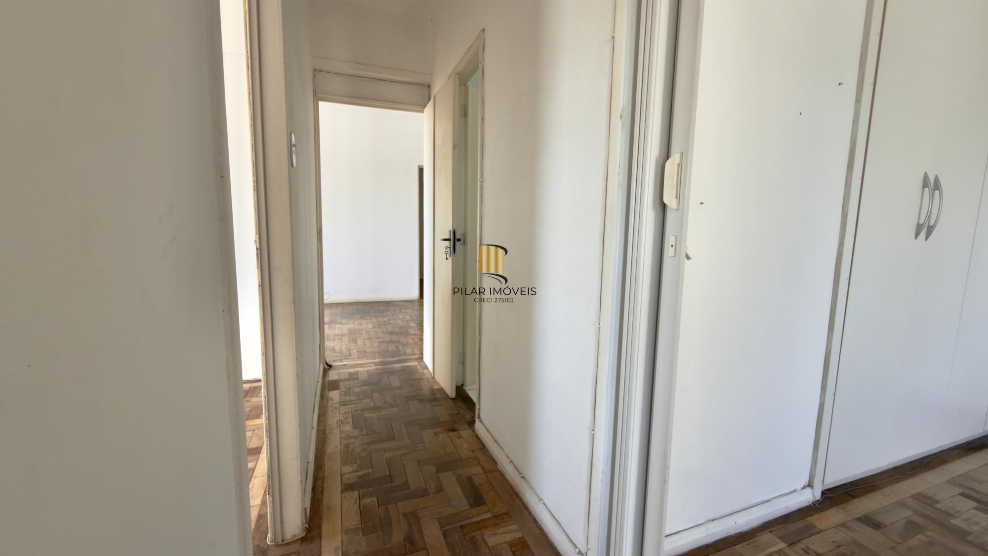 Apartamento 3 quartos para comprar no Ed. Jardim Sevigné. Centro Histórico.