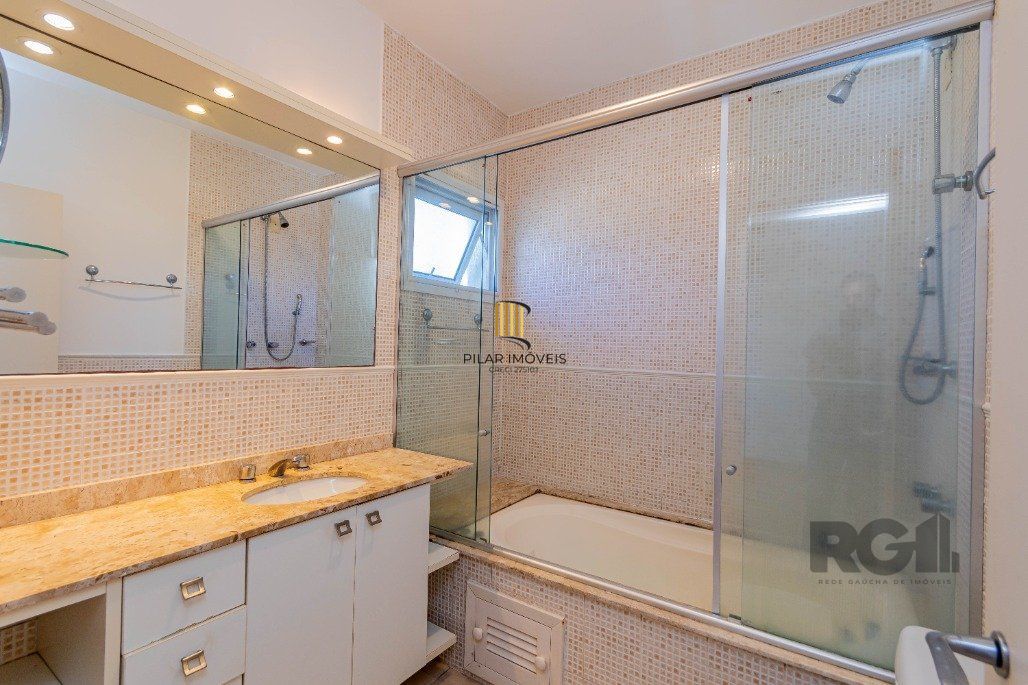 Casa para Comprar no Condomínio Pier 39, bairro Pedra Redonda