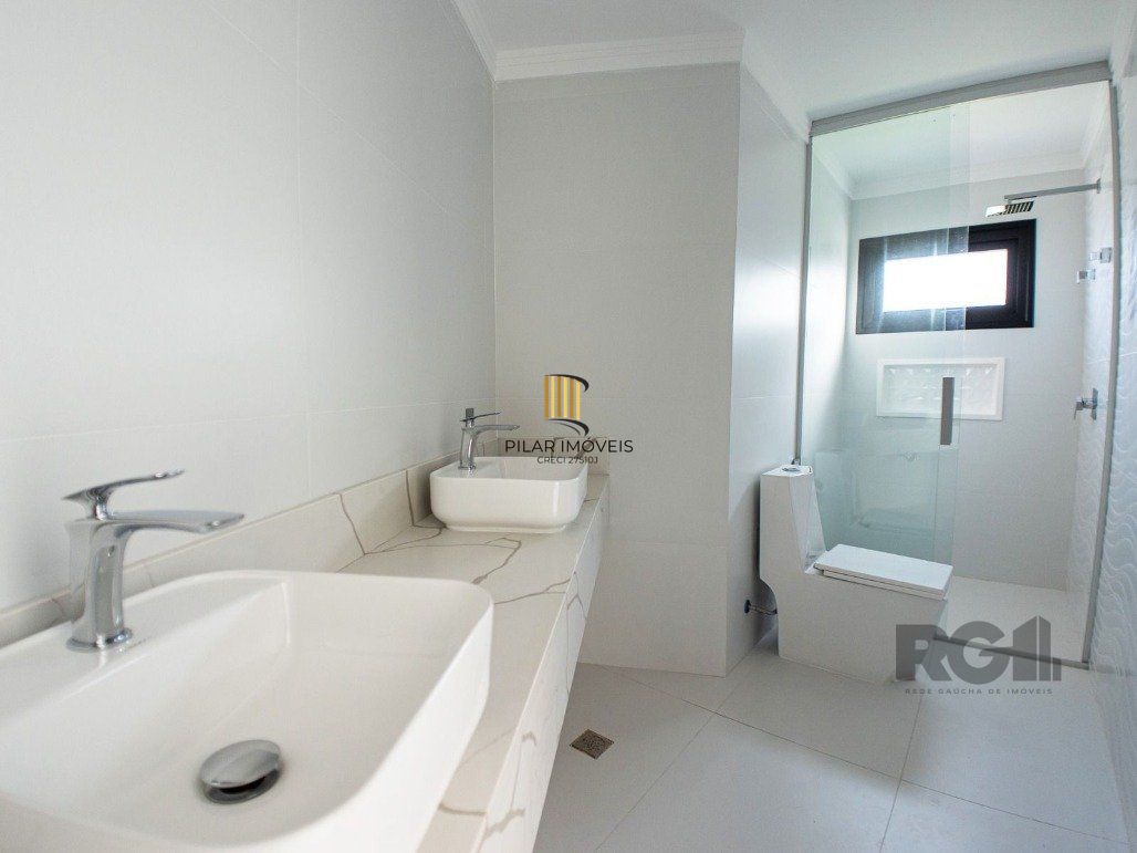 Mansão no Ocean Side para Comprar com  562,80m²