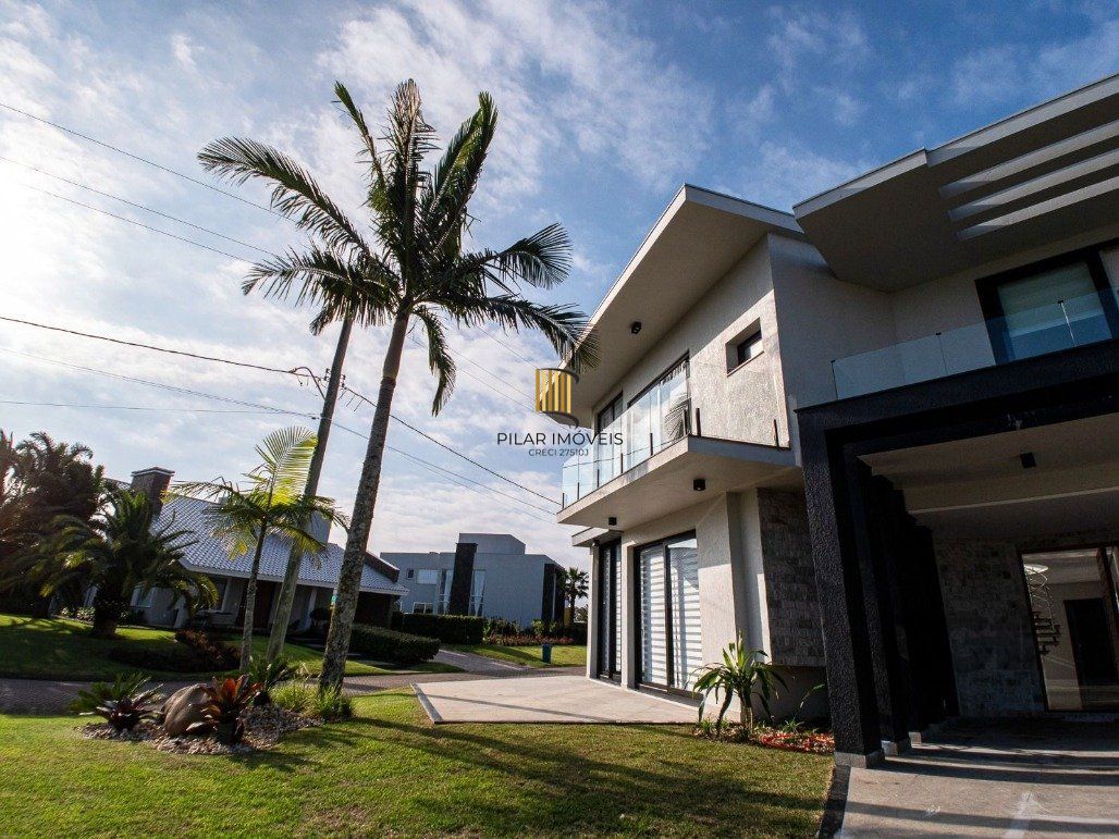 Mansão no Ocean Side para Comprar com  562,80m²